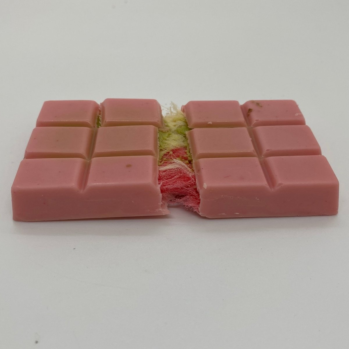 Angel Hair Raspberry Chocolate with Pistachio & Cotton Candy - 55gr - TryAladdin