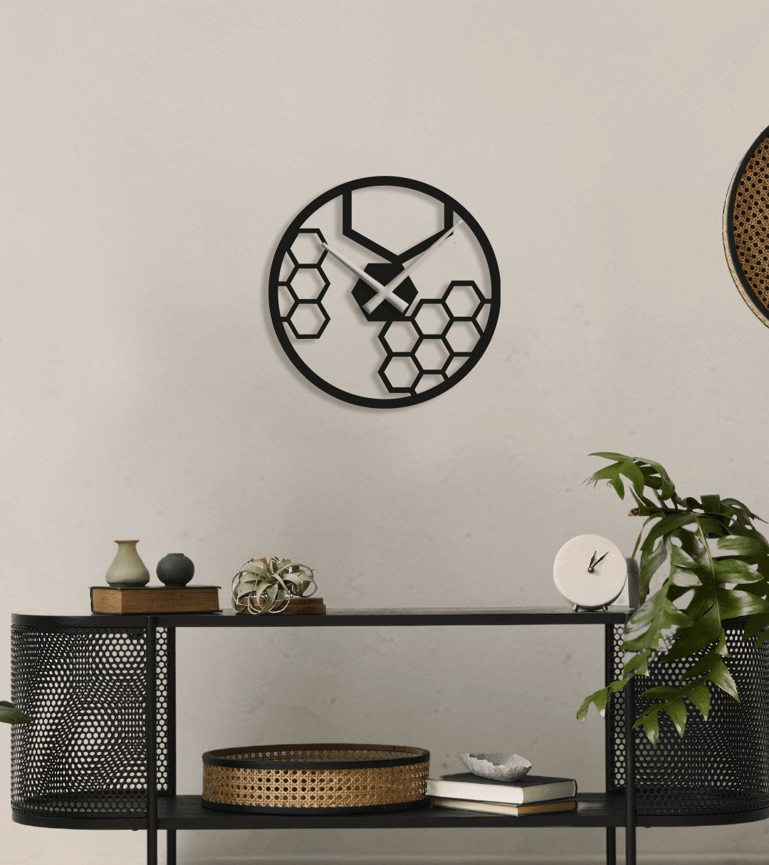 NR Dizayn | Hexagonal Decorative Metal Clock - TryAladdin