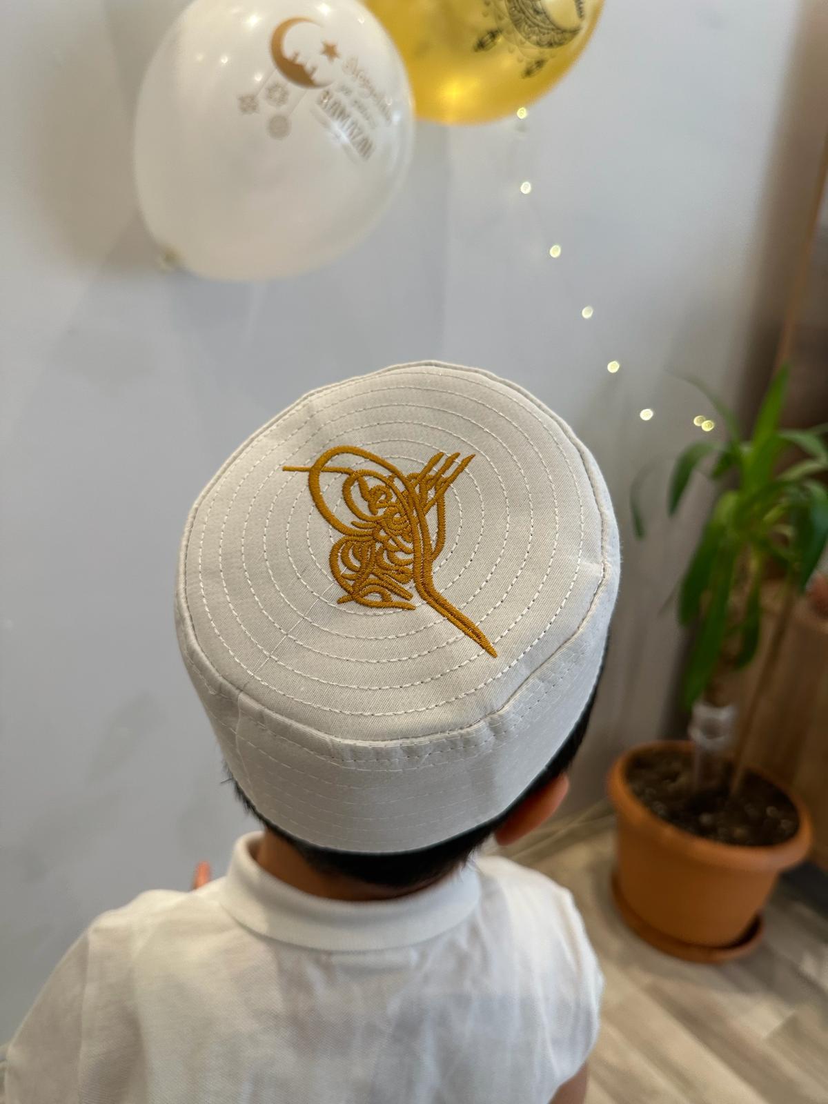 Chapeau de prière pour enfants en broderie dure avec design de Tugra ottomane