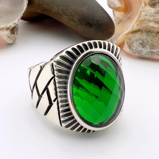 Green Oval Emerald Stone Men's Silver Ring - TryAladdin