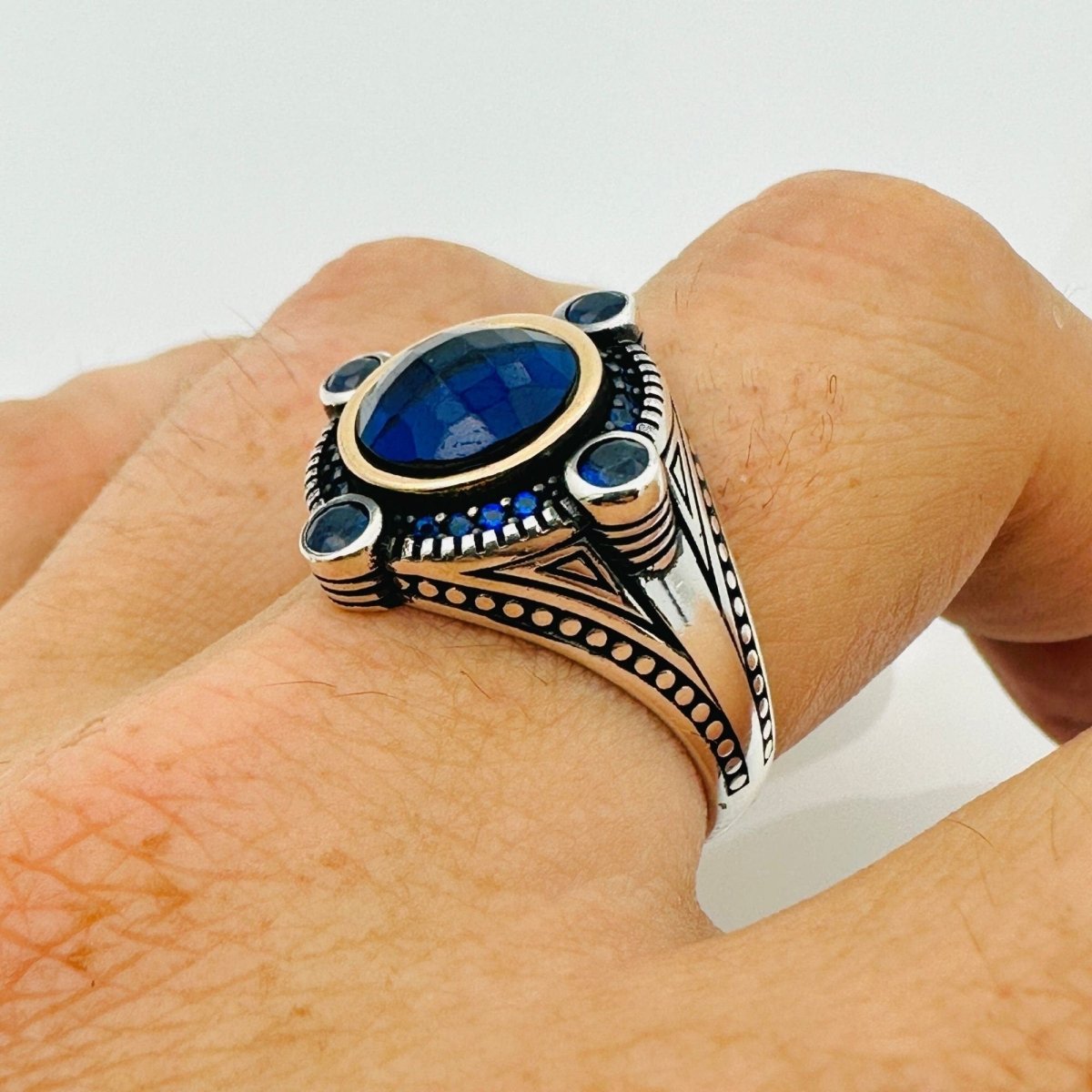 Handmade Men's Blue Sapphire Silver Ring - TryAladdin