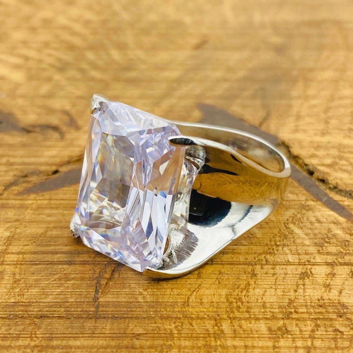 Handmade WoMen's White Zircon Ring - TryAladdin