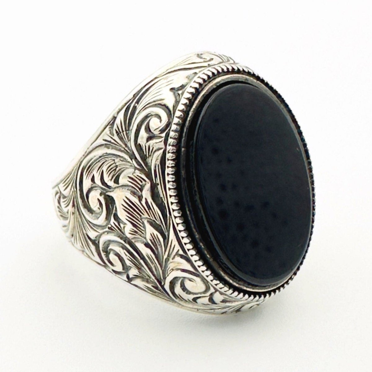 Men Handmade Ring - TryAladdin