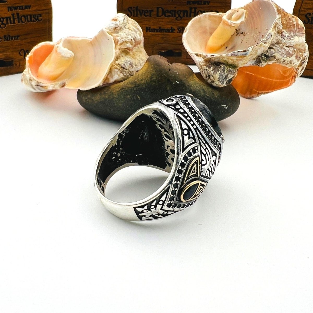 Men's Black Onyx Oval Stone Silver Ring - TryAladdin