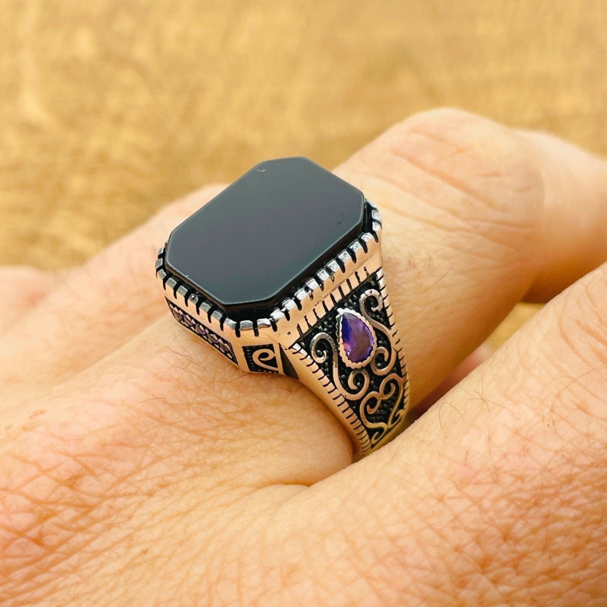 Men's Black Onyx Silver Ring - TryAladdin