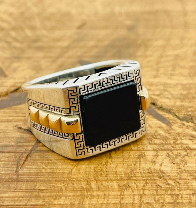 Men's Black Onyx Silver Ring - TryAladdin