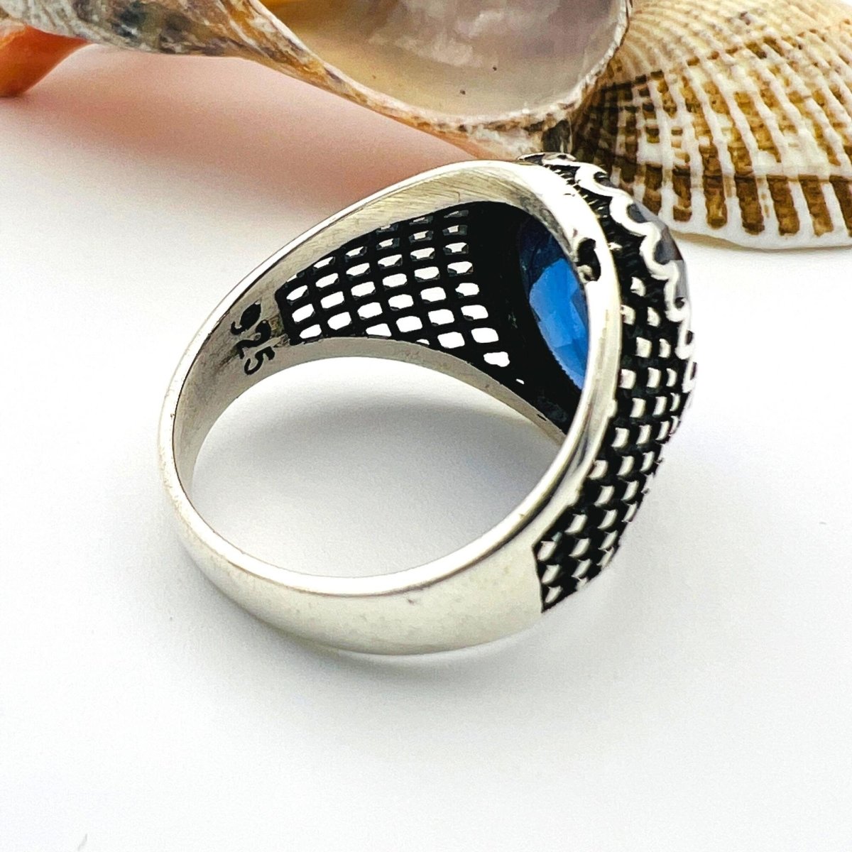 Men's Blue Sapphire Stone Ring - TryAladdin