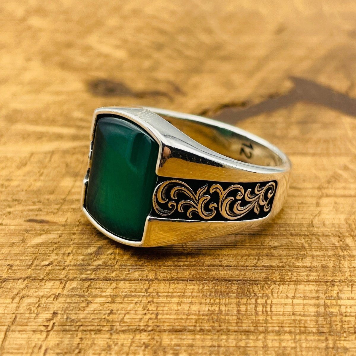 Men's Handmade Green Agate Silver Ring - TryAladdin