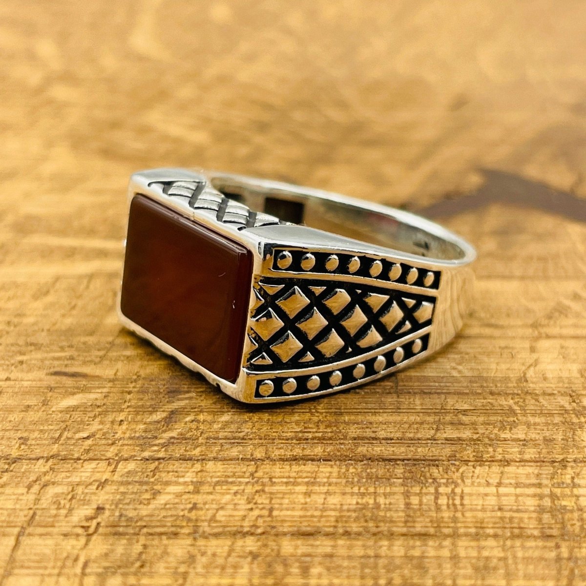 Men's Rectangle Red Agate Stone Ring - TryAladdin