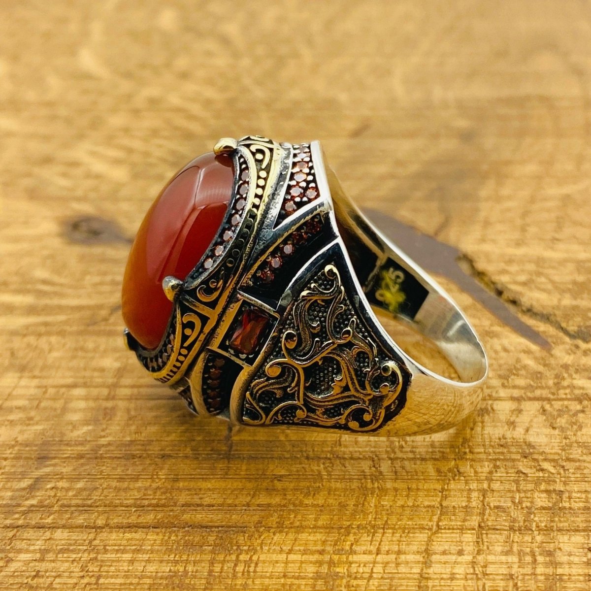 Men's Red Agate Silver Ring - TryAladdin