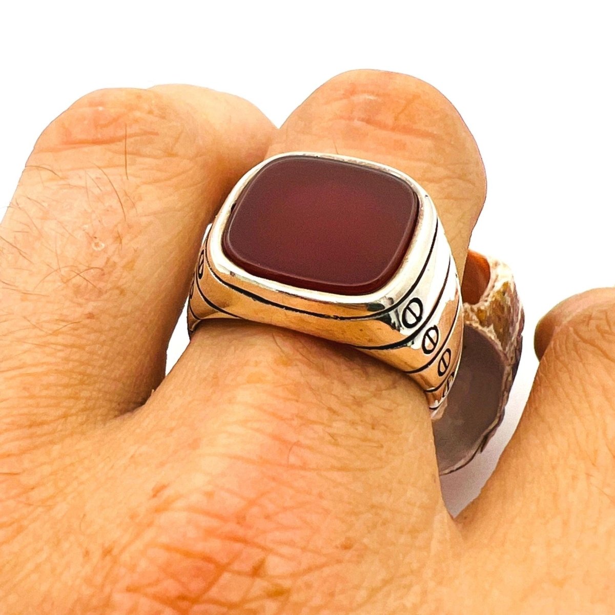 Men's Red Agate Stone Silver Ring - TryAladdin