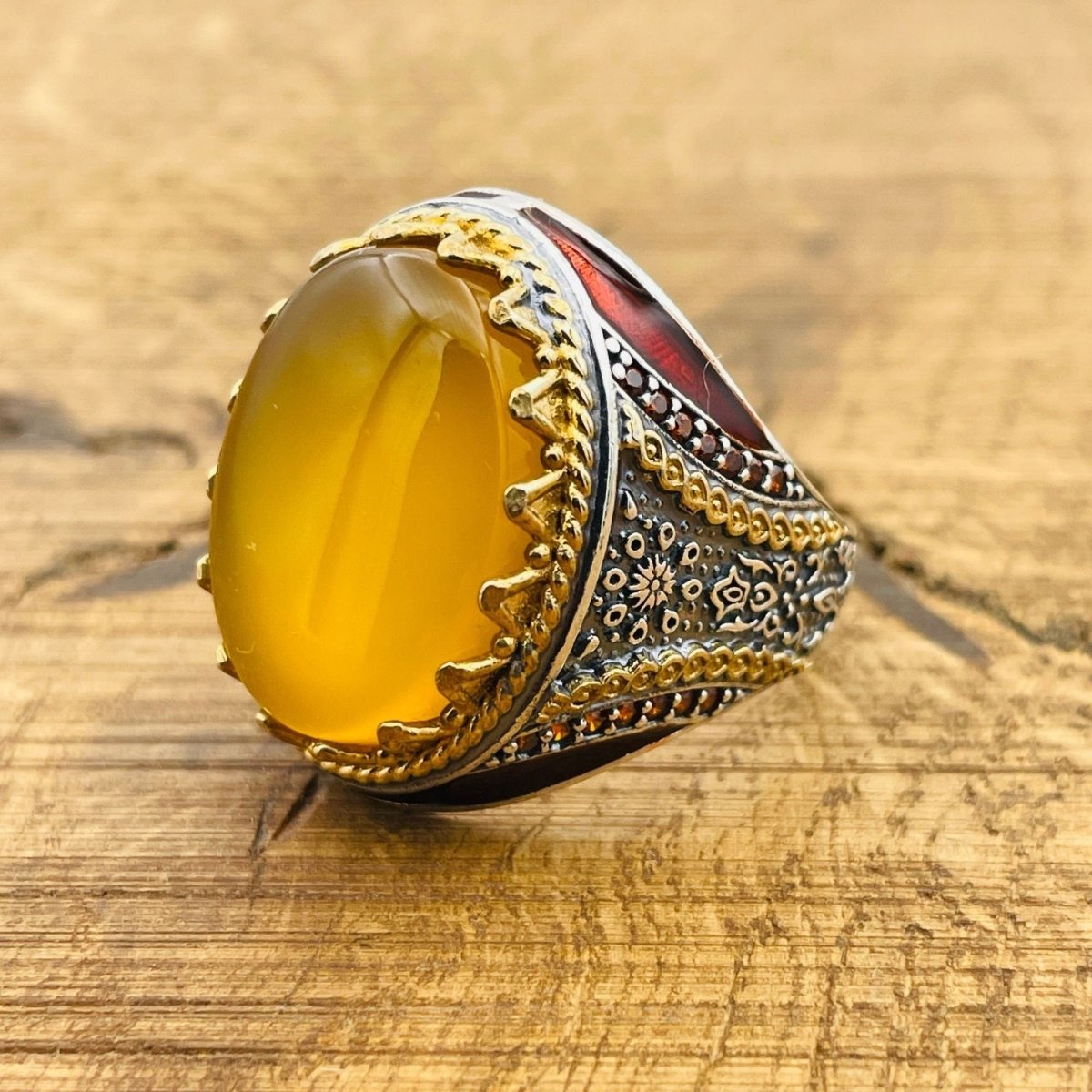 Men’s Yellow Agate Oval Ring - TryAladdin