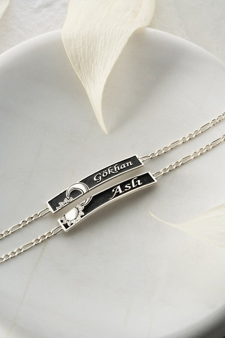 Nereze | Moon and Sun Harmony Personalized Couple Name Bracelet (2 Pieces) - TryAladdin