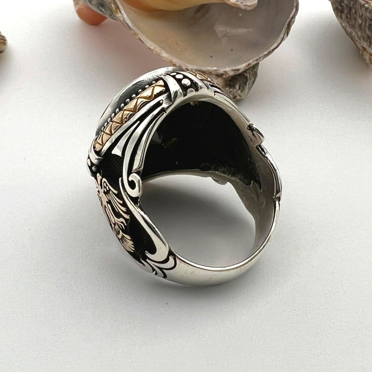 Onyx Men's Silver Ring - TryAladdin