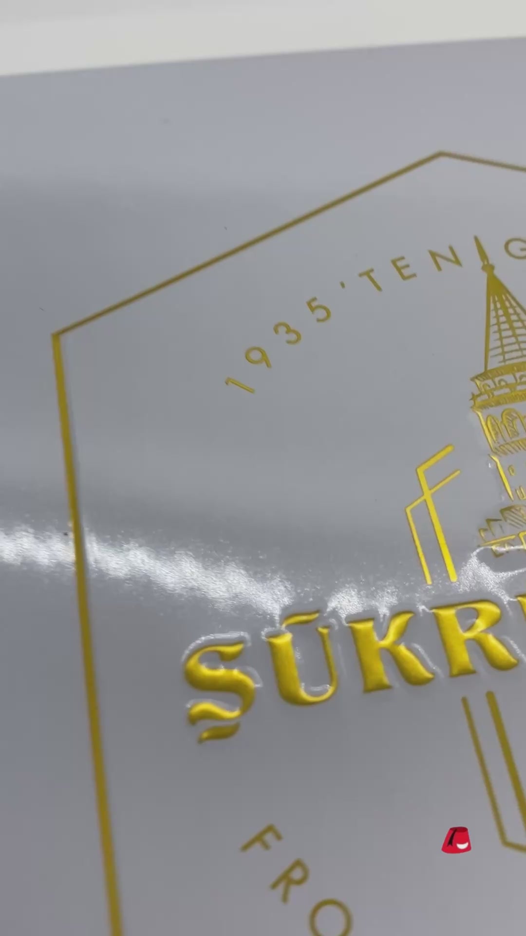 Sukru Efendi 1935 | Baklava Green Bliss avec Pistaches dans une Boîte Métallique Cadeau (1250gr)