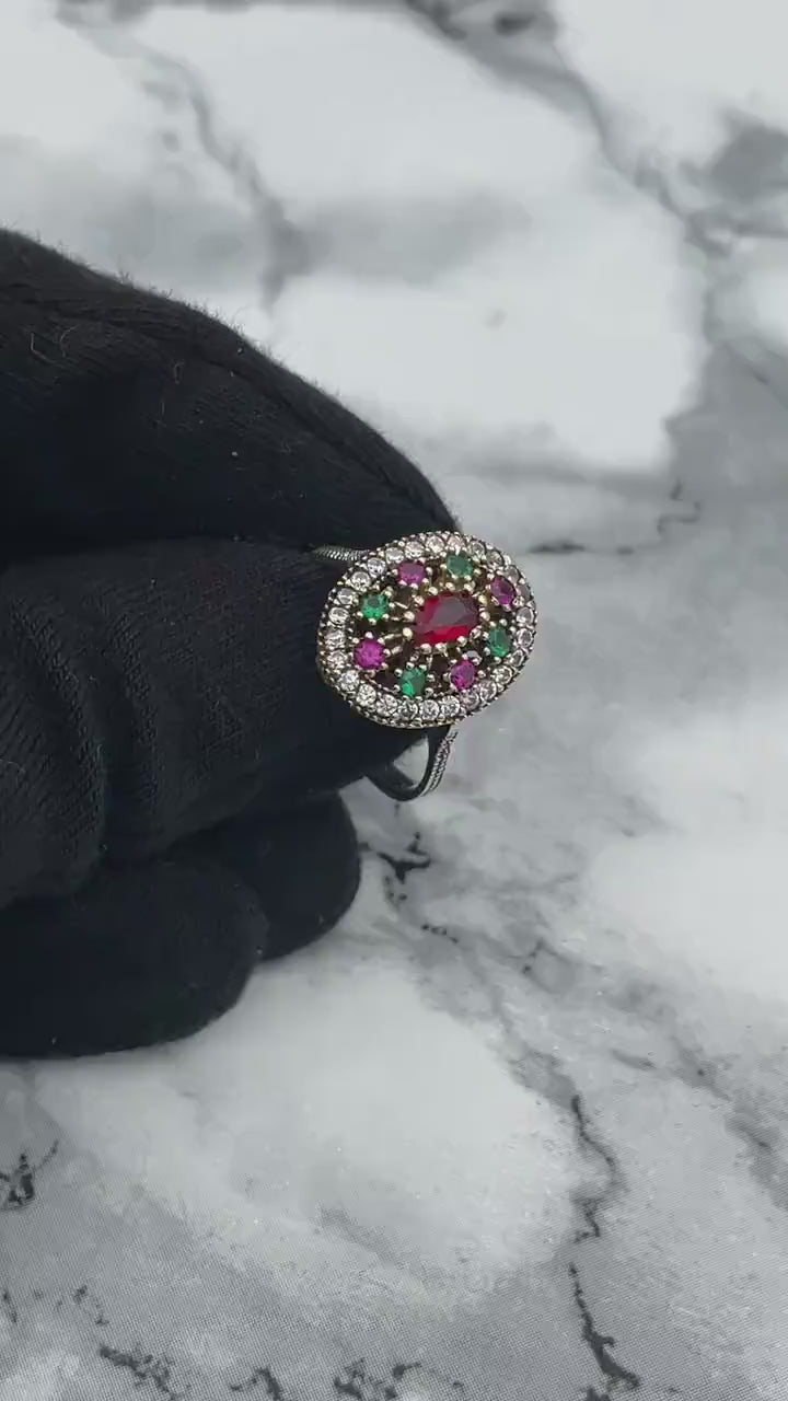 Bijoux d'Istanbul | Bague en argent fait main de style ottoman en rubis et émeraude