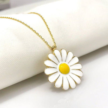 Taki | Silver Daisy Necklace Large Size - TryAladdin