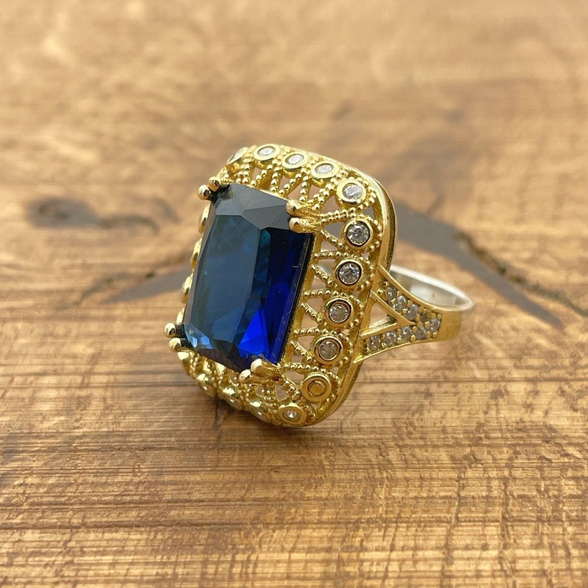 Women's Sapphire Ring - TryAladdin