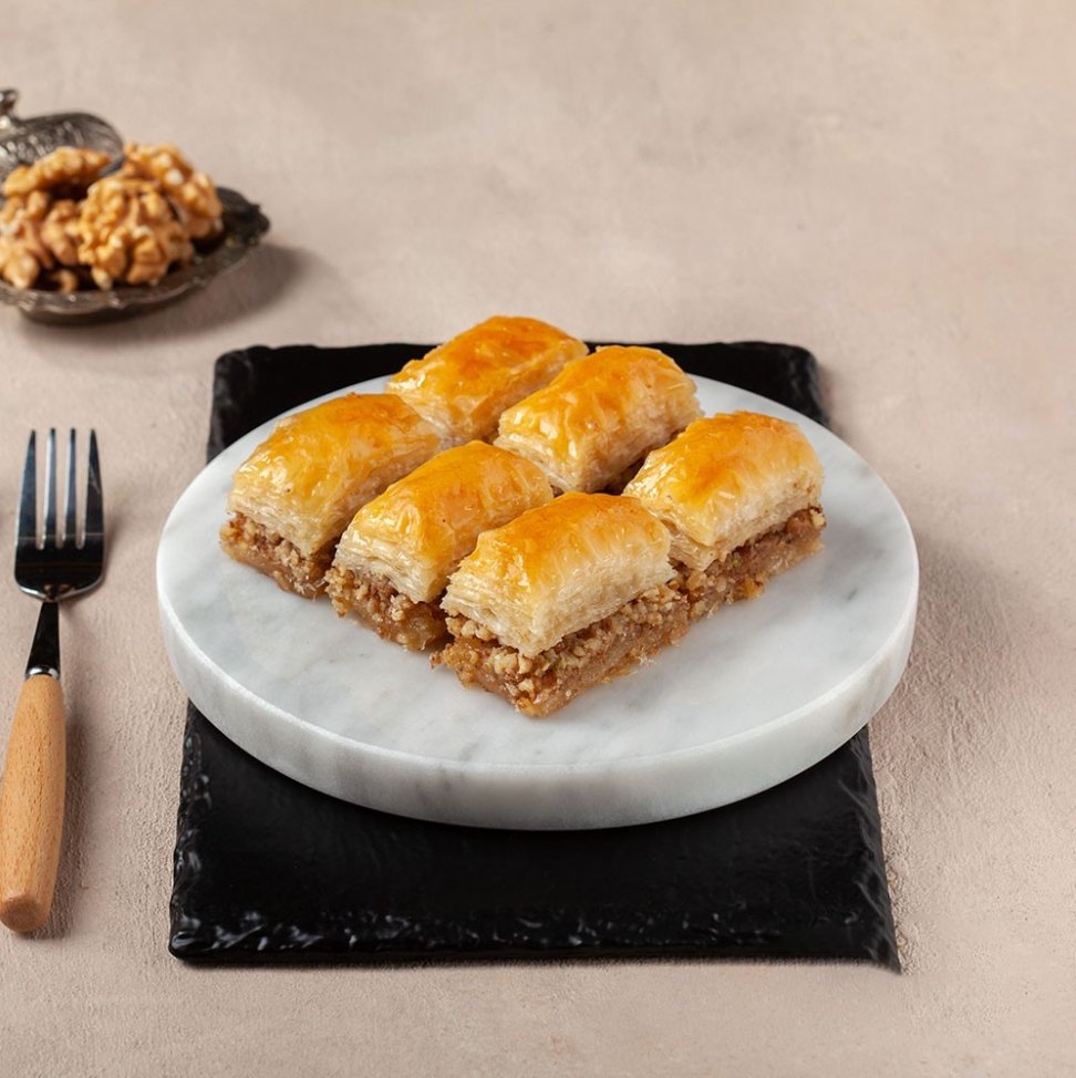 Celebiogullari | Antep Walnut Baklava - TryAladdin